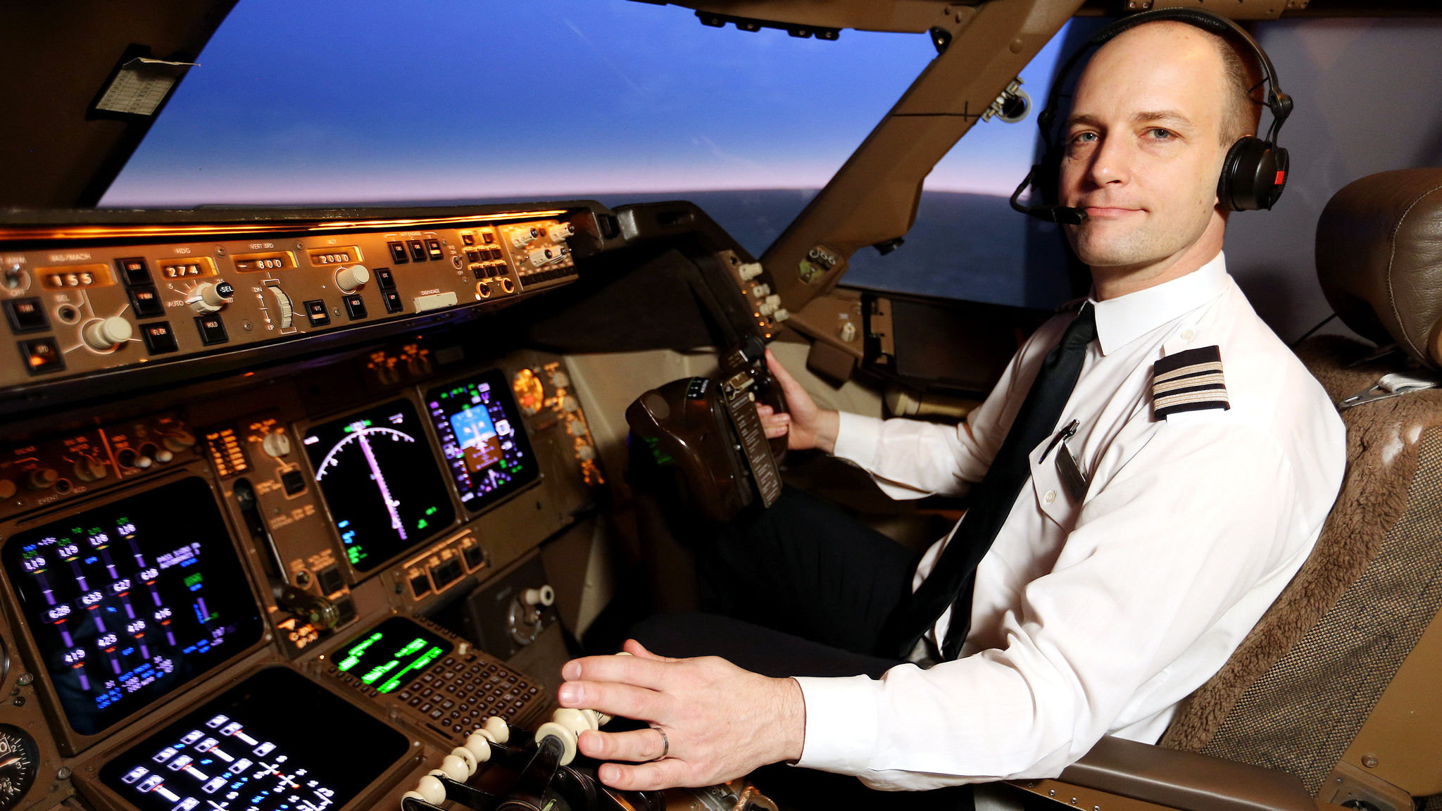 Интерактивная экскурсия по профессии пилот. Горячие пилоты в самолете. Математика в профессии пилота самолета. Старший пилот в Лондоне.
